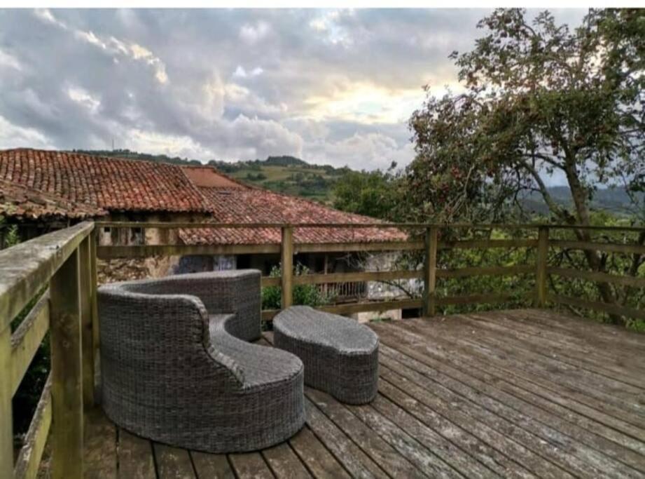 Villa La Casina Roja - Santolaya De Cabranes Arboleya Exterior foto